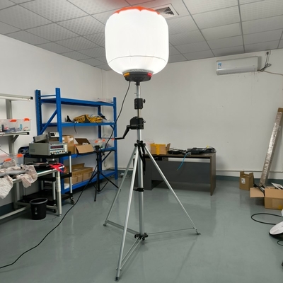 ขาว การก่อสร้าง การเหมืองแร่ 3.8m Mast การยกมือ รูปแบบบอลลูน มือถือ LED Lighting Tower
