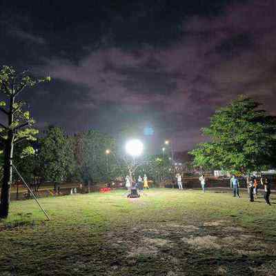 โรงงานสั่ง 36W ไฟฟ้า LED ดาวน้ําตกกลางแจ้ง ไฟโฟตปรับปรับความสูงของเสาสําหรับค่ายช่วยเหลือภัยพิบัติ